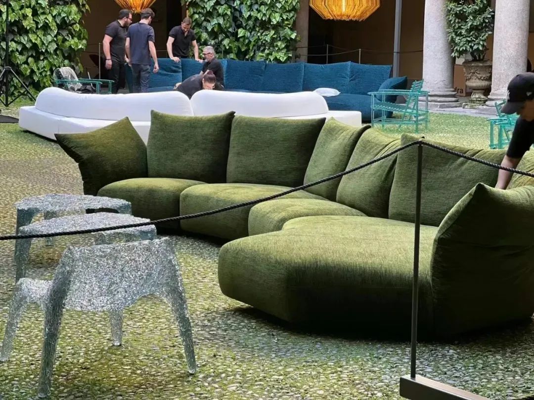 1713838771602636.jpg 640.jpg